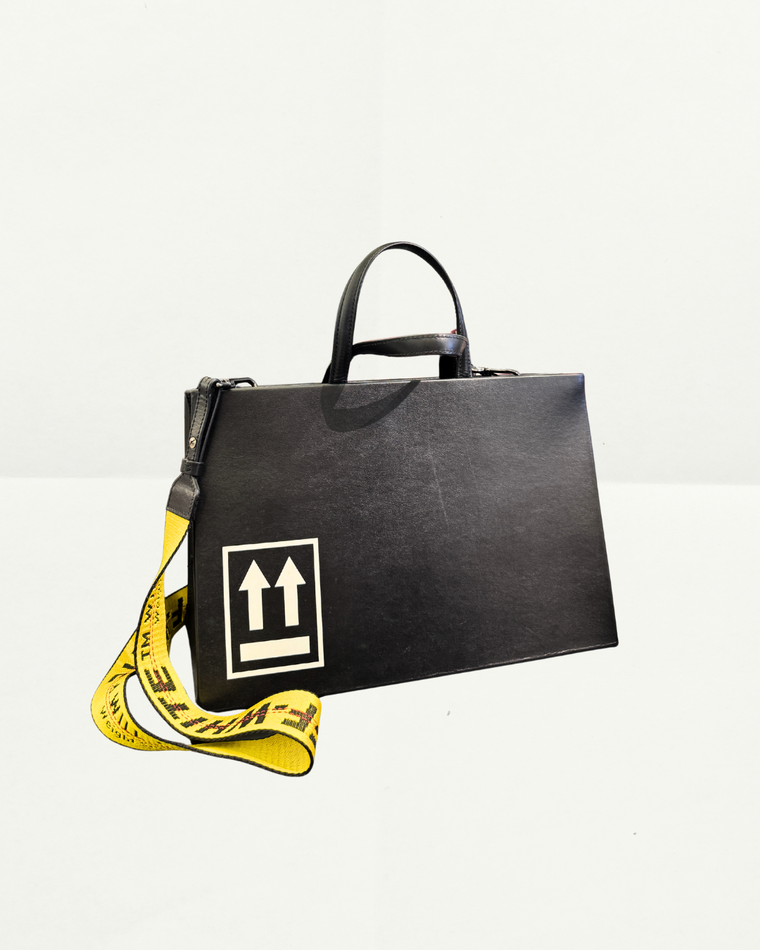 Off White Sculpture Doc Box Bag in Black