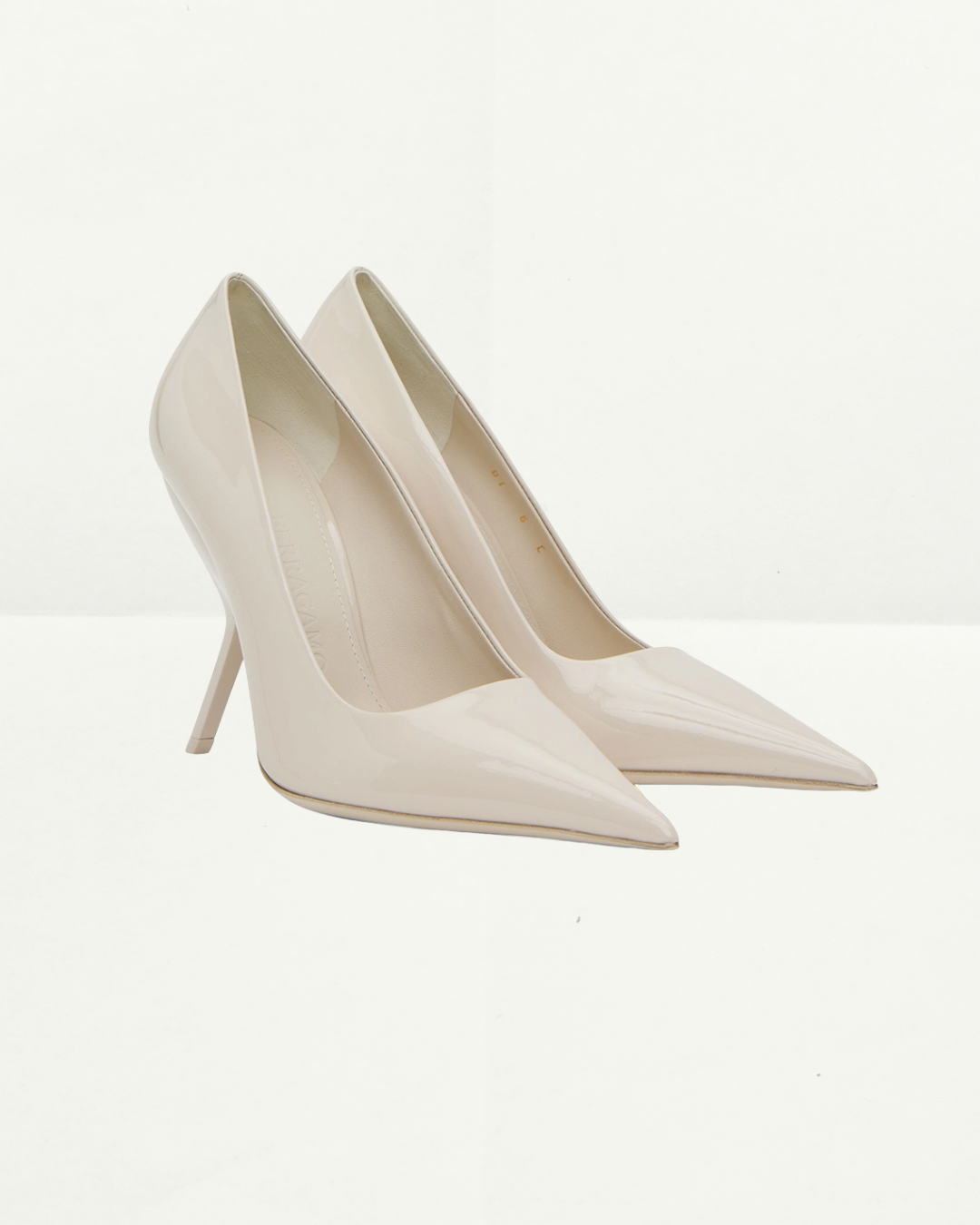 Ferragamo Beige Pumps
