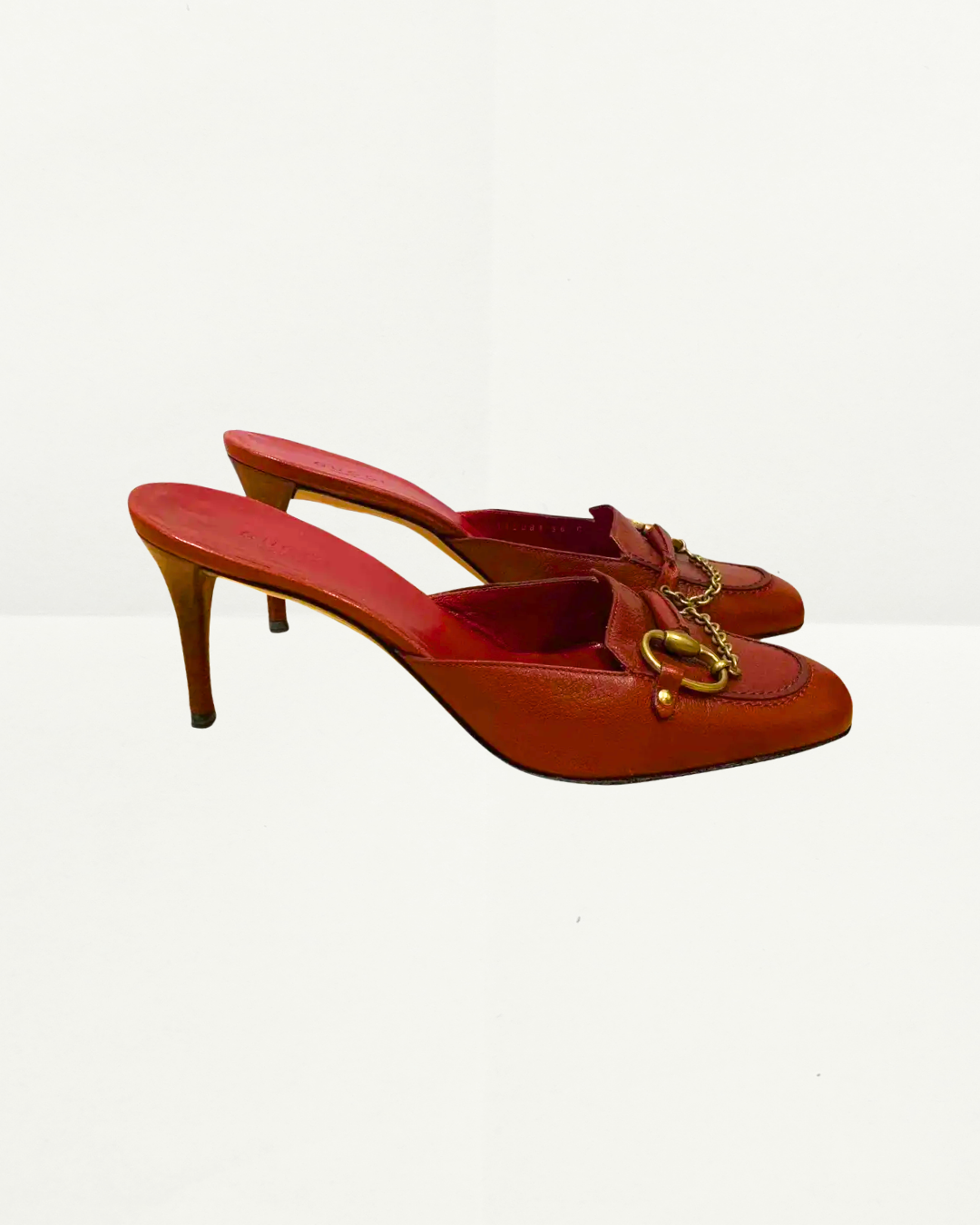 Gucci Horsebit Mule Sandal in Burgundy