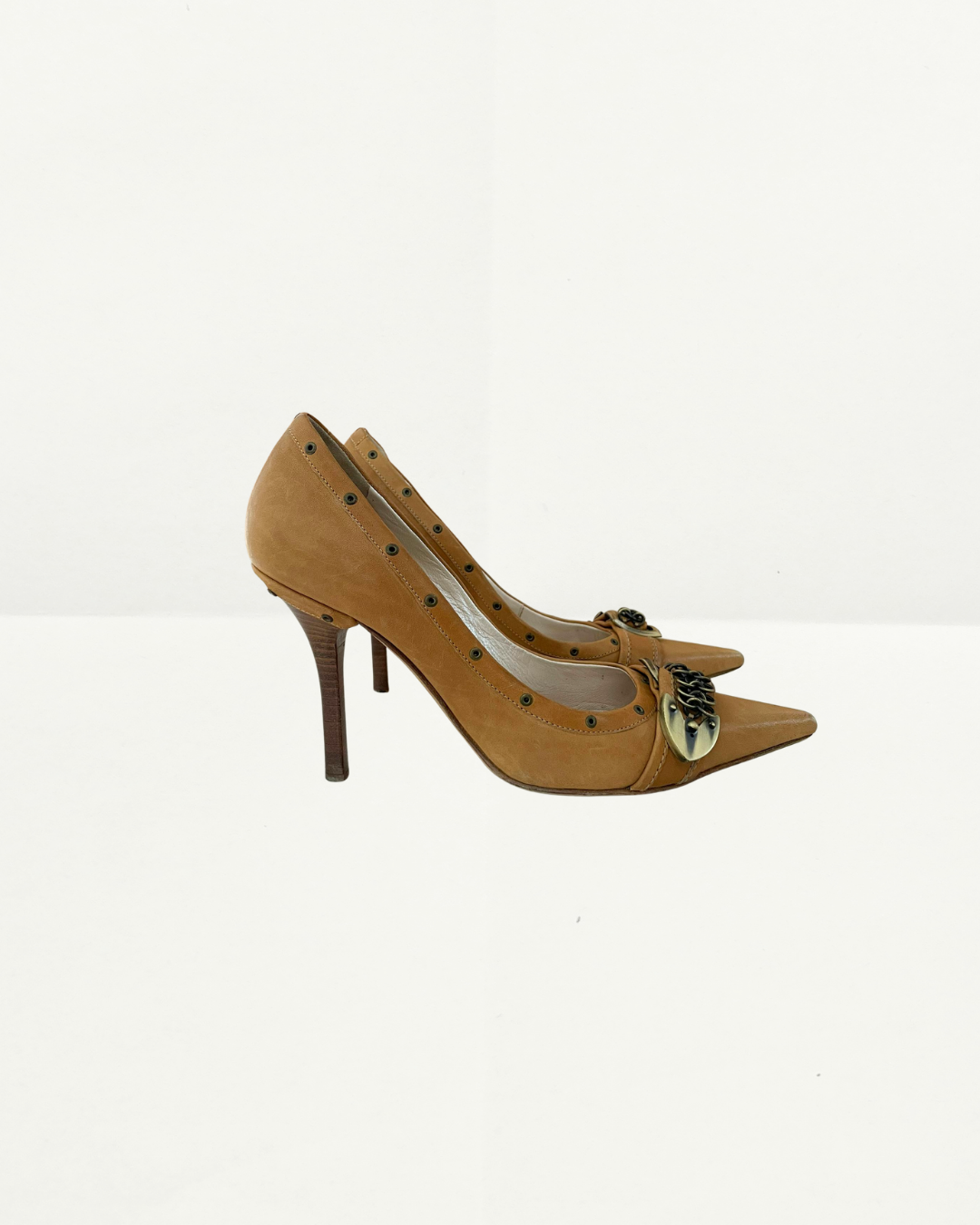 Dior	Chain Link Accent Leather Pump