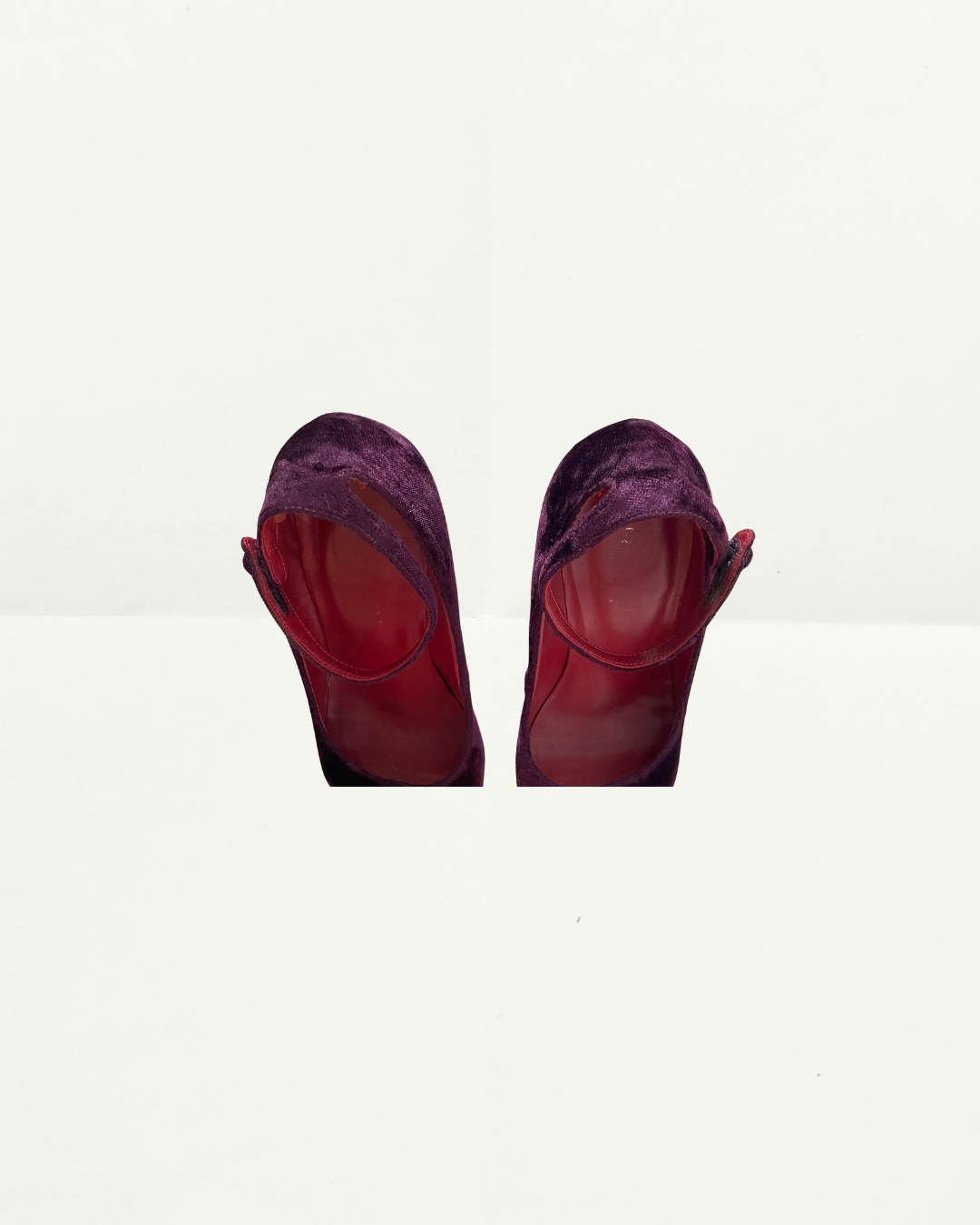 YSL	Velvet Platform